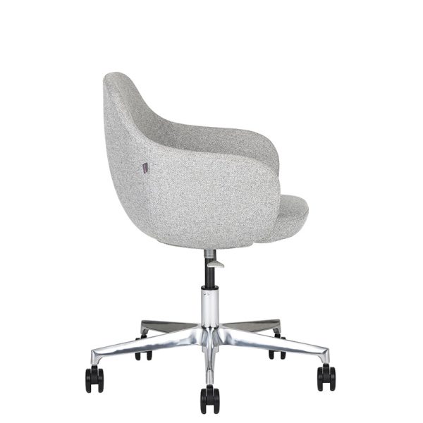 bratti | Sillón Kimbra Base Rodajas, Tapizado en Tela - Image 3